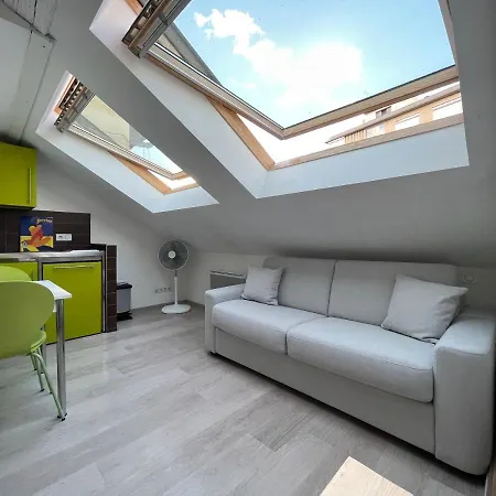 Apartment Sous Les Toits Centre-ville Annecy